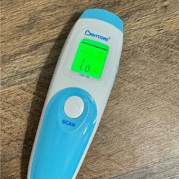 Berrcom Non Contact Thermometer - Picture 4 of 5